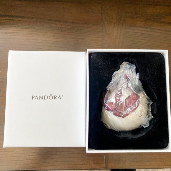 Pandora - Limited Edition 2018 Ornament 2018 ( Brand new in box ) - Picture 7 of 10